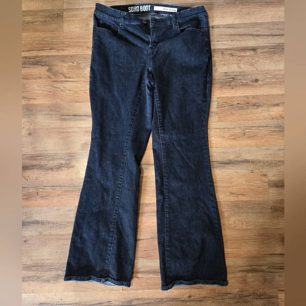 DKNY SOHO BOOT Jeans Size Woman's Size 14W